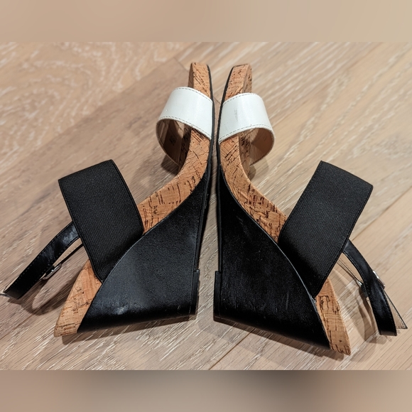 BCBGeneration Black and White Wedges Size 8 - Picture 3 of 8